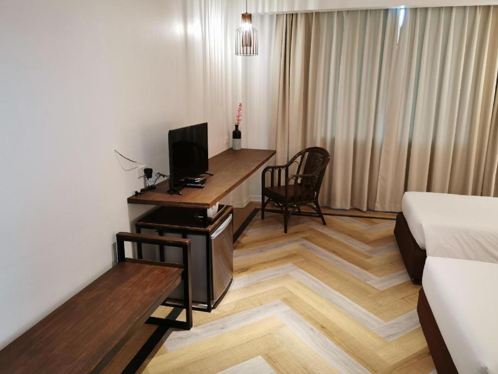 Отель The Regent Ubon Убонратчатхани Экстерьер фото